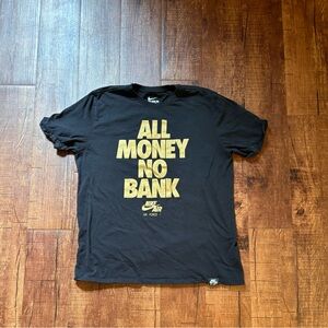 Nike Black and Gold Short Sleeve Tee xl Preown